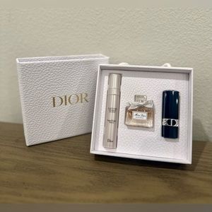 New Dior Tri Axe Discovery Kit.